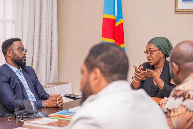 Fally Ipupa interpelle la ministre de la Culture sur la polémique du document lié à son concert au Stade de France