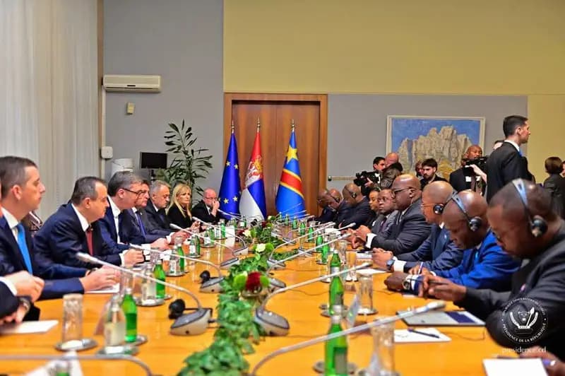 Maïs et munitions : la RDC renforce son alliance stratégique avec la Serbie face à l’agression rwandaise