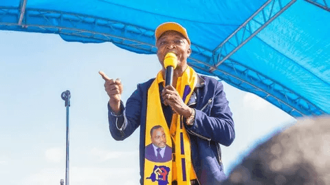 Martin Fayulu dénonce le traitement « inhumain et humiliant » infligé à Emmanuel Shadari